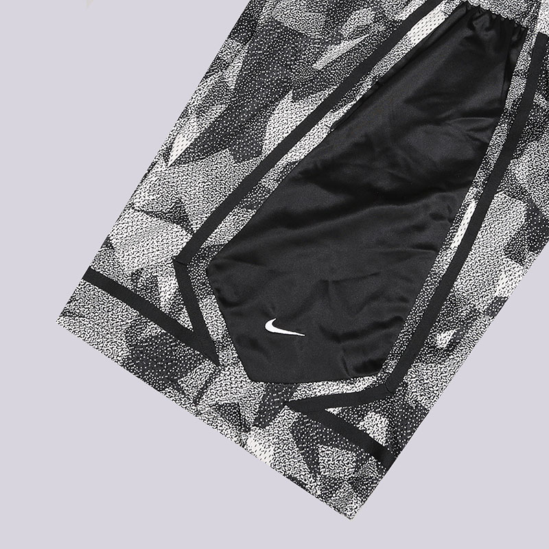 мужские черные шорты Nike Kyrie Dri-FIT Elite Basketball Shorts AJ3455-104 - цена, описание, фото 2
